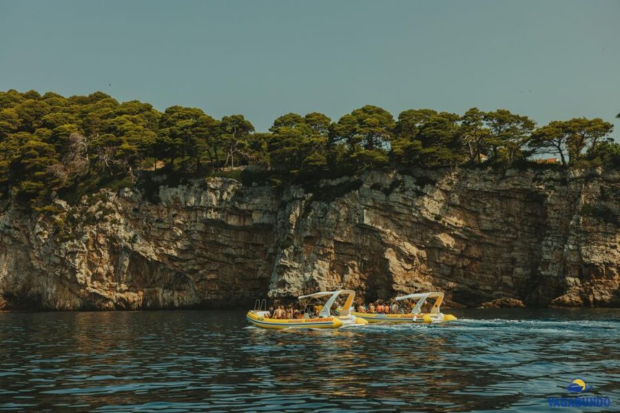Dubrovnik: Blue Cave Afternoon Speedboat Tour with Drinks - Drinks, gear, and what the $82 price really covers