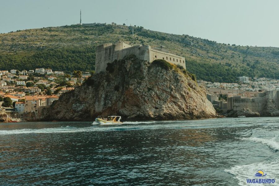 Dubrovnik: Blue Cave Afternoon Speedboat Tour with Drinks - Who should book this Dubrovnik tour?