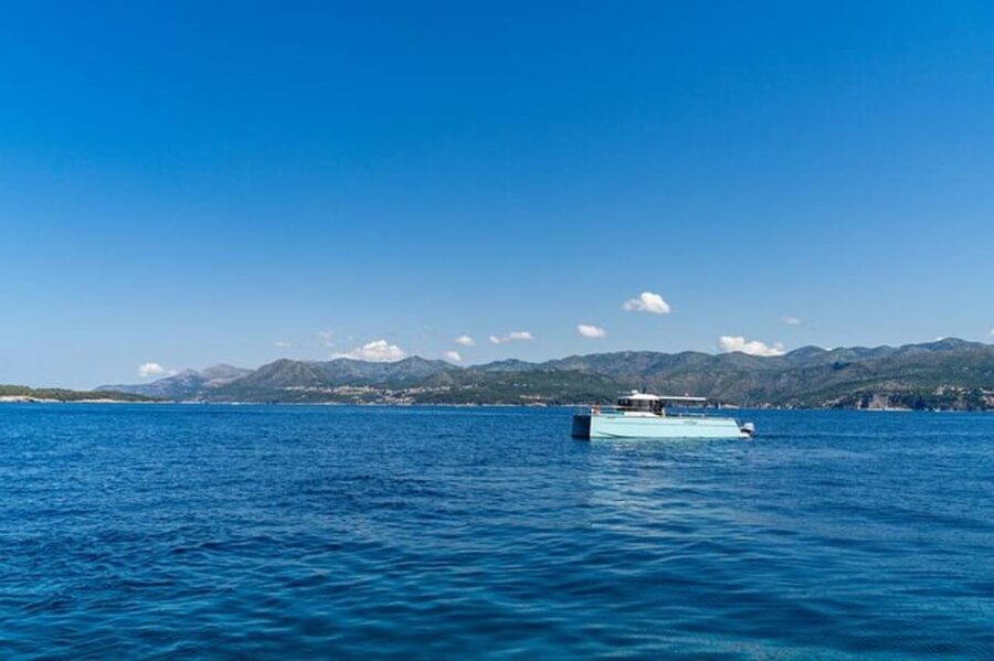 Dubrovnik: Blue Cave Catamaran Tour with Drinks and Snorkel - What this Dubrovnik catamaran tour is really like