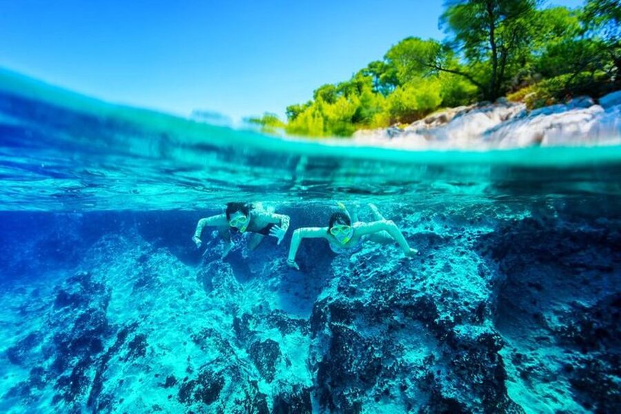 Dubrovnik: Blue Cave & Sunj Beach Boat Tour with Drinks - Drinks, snorkeling gear, and the small practical extras