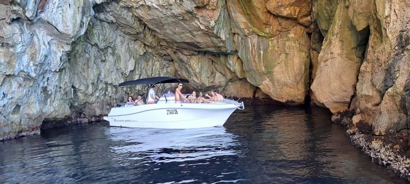 Dubrovnik: Blue Cave Tour by Speedboat with Small Group - A fast ride to the Elaphiti Islands