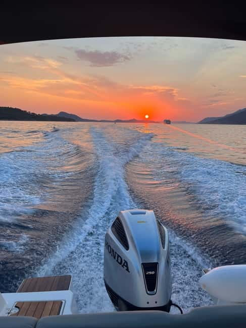 Dubrovnik: Blue Cave Tour by Speedboat with Small Group - One hundred minutes at Sunj Beach