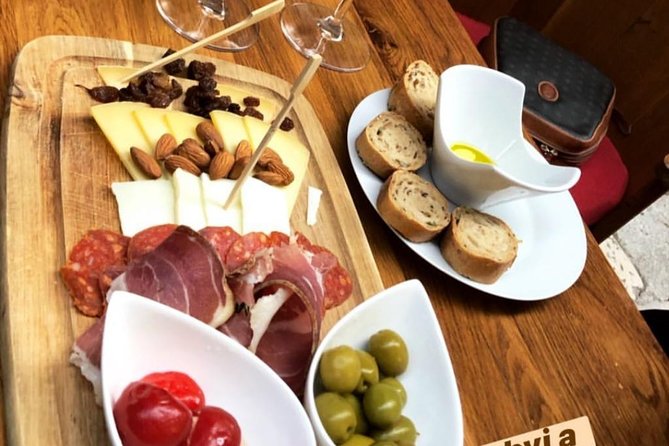 Dubrovnik by Night, History, Wine & Bites - The Dubrovnik Summer Festival Connection