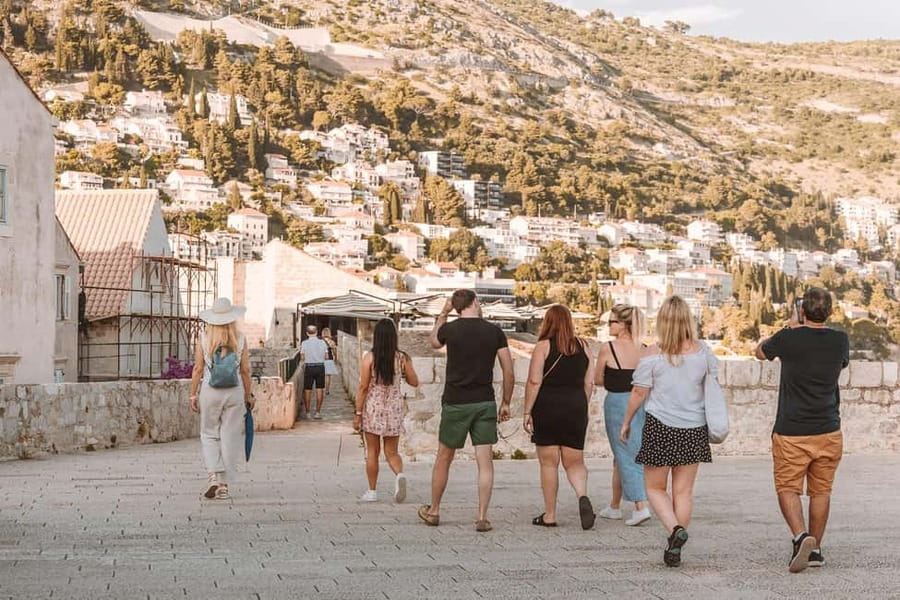 Dubrovnik: City Walls Early Morning or Sunset Walking Tour - Key points to know before booking