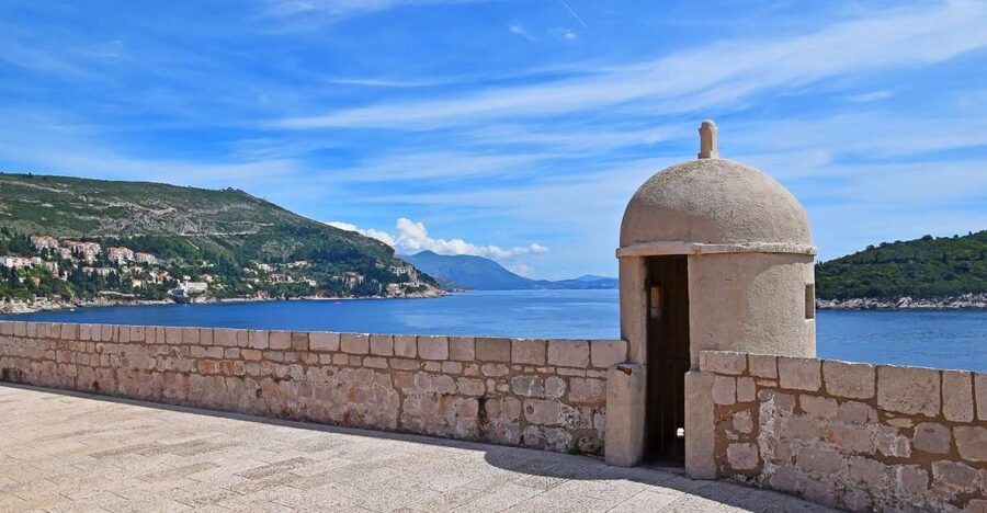 Dubrovnik: City Walls Early Morning or Sunset Walking Tour - Meeting at Amerling Fountain near Pile Gate