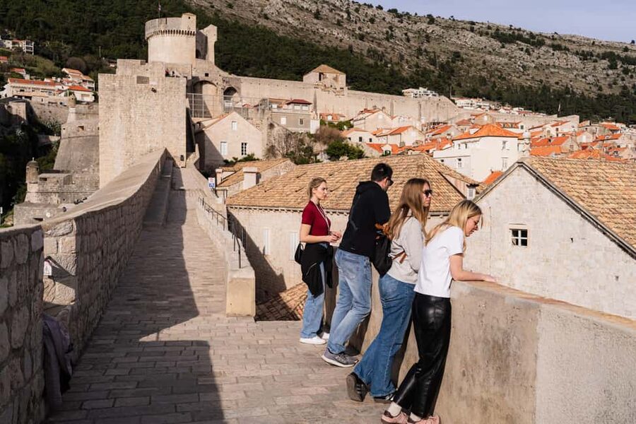 Dubrovnik: City Walls Guided Tour-Small Group Experience - Stories of Dubrovnik’s difficult past