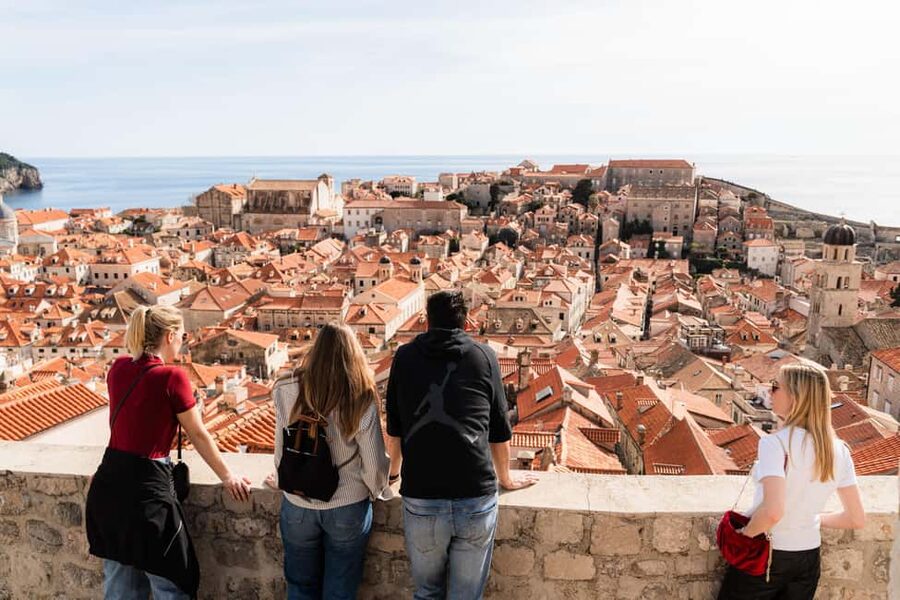 Dubrovnik: City Walls Guided Tour-Small Group Experience - What the small group changes
