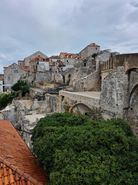 Dubrovnik:City Walls & Old Town 2 in 1 Walking Tour - Rector’s Palace and Dubrovnik Cathedral