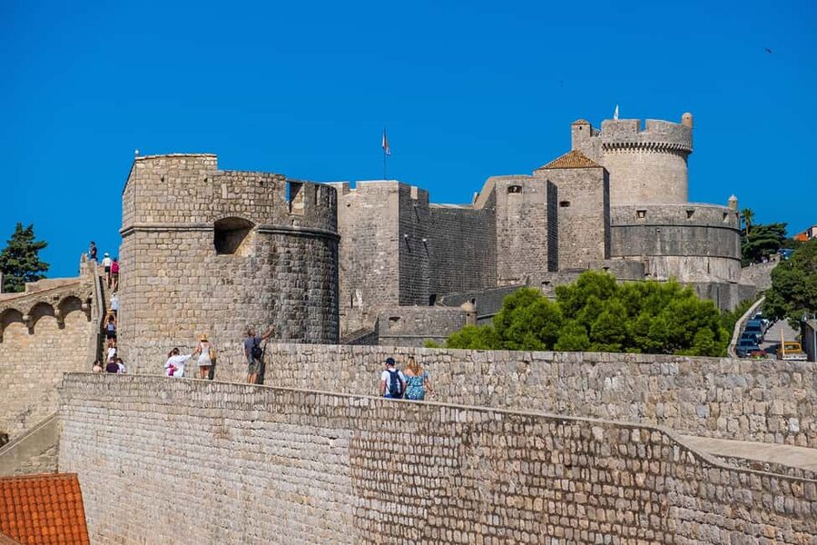 Dubrovnik: City Walls, Old Town Walking Tour & Adriatic View - Who should book this Dubrovnik walk?