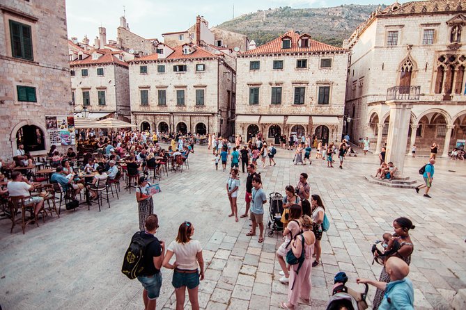 Dubrovnik Combo: Old Town & Ancient City Walls - The 1.5-hour Old Town walk