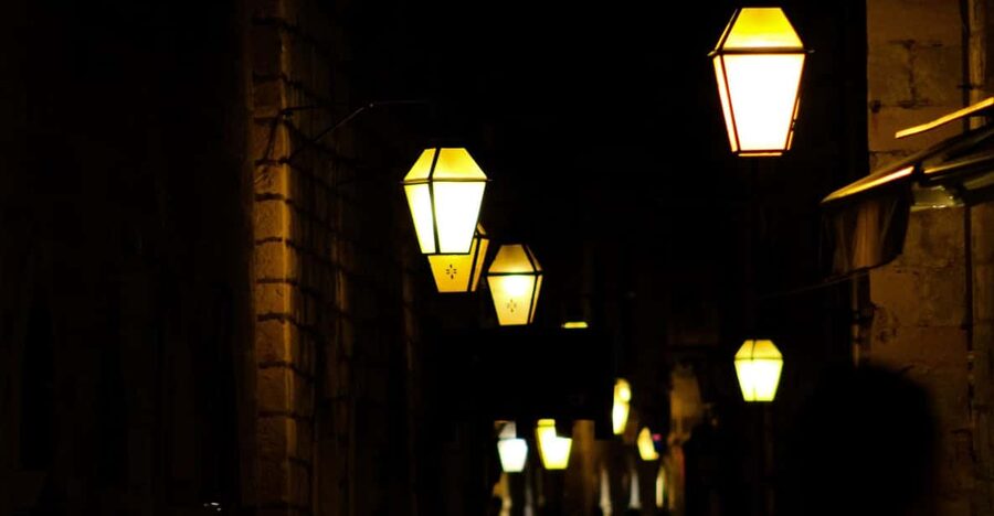 Dubrovnik: Dark tales of the Old Town - Back lanes and medieval night life