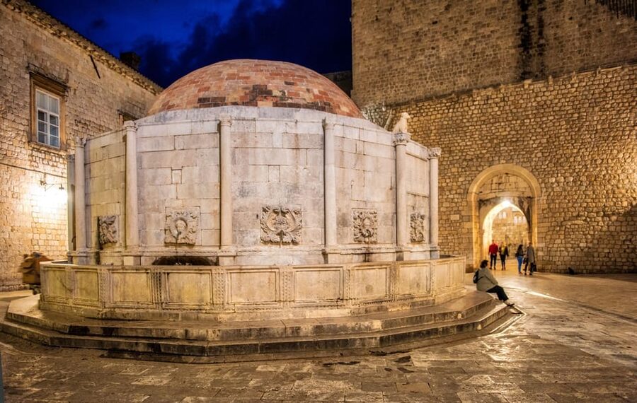 Dubrovnik: Dark tales of the Old Town - Ruins, convents, churches, and old houses