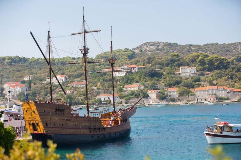 Dubrovnik: Elaphite Island Hopping Cruise on Karaka Ship - The first 45 minutes: Dubrovnik fades behind you
