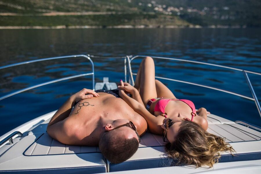 Dubrovnik: Elaphite Islands Private Speedboat Full-Day Tour - The 40-minute ride to Šunj Beach