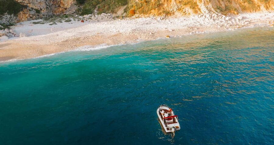 Dubrovnik:Elaphiti Islands and caves Private Speedboat Tour - A lunch stop, if you choose the full day