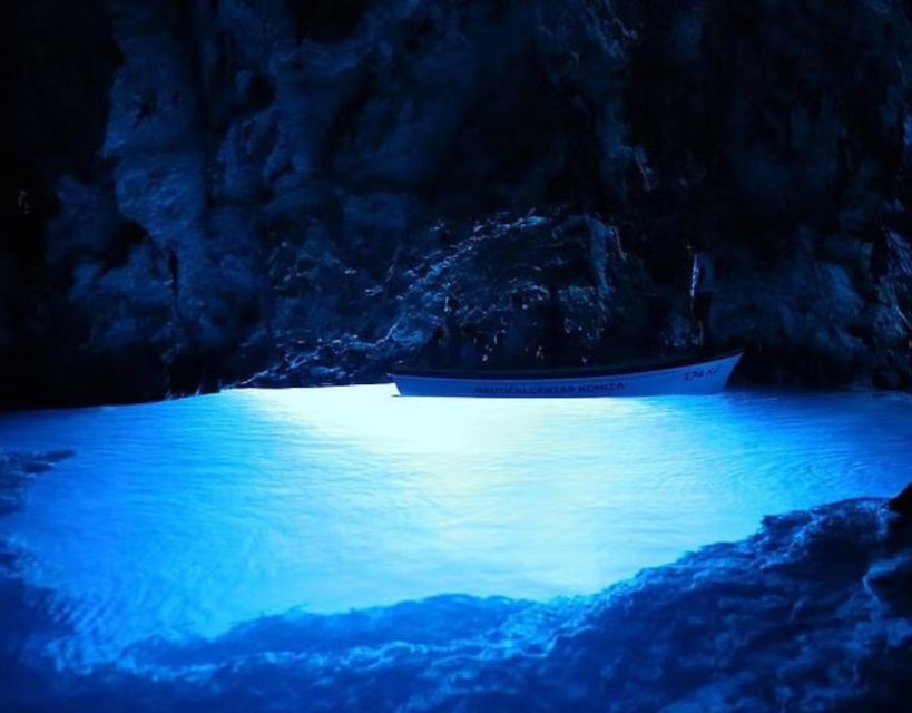Dubrovnik: Elaphiti Islands Caves Snorkeling & Swimming Tour - Kolocep’s caves and the Blue Cave