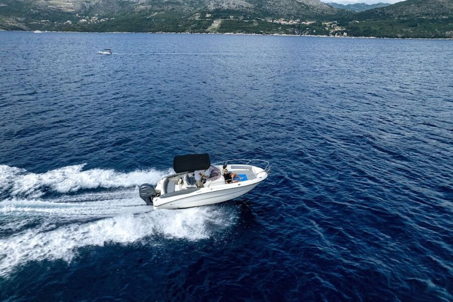 Dubrovnik: Elaphiti Islands Private Day Cruise by Speedboat - The Skipper Matters More Than the Route