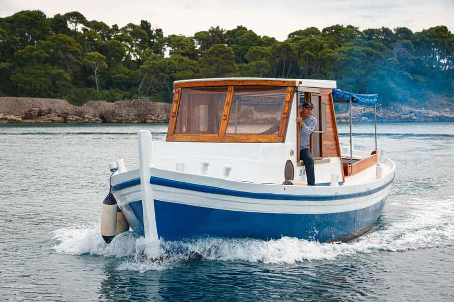 Dubrovnik: Full-Day Blue Cave & Elaphiti Islands Boat Tour - Šipan: olive groves, Suđurađ, and your lunch decision