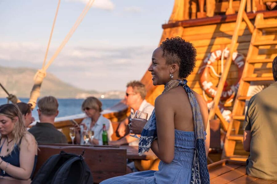 Dubrovnik: Galleon Sunset Cruise with a Live Guide & Drink - Who will enjoy this Dubrovnik sunset cruise