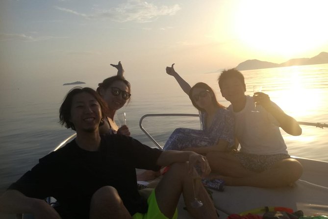 Dubrovnik: Golden Hour Sunset Cruise with Drinks - Who will enjoy this cruise most