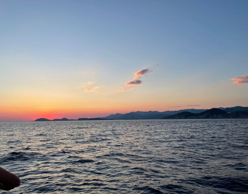 Dubrovnik: Golden Hour Sunset Cruise - Leaving from the Old City port