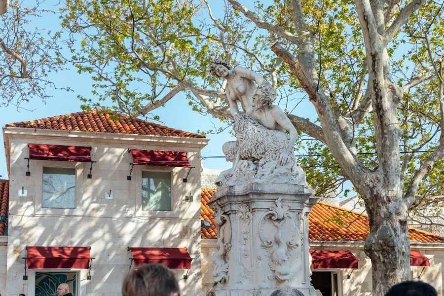 Dubrovnik: Hidden Gems and Highlights Private Walking Tour - Rector’s Palace and the city’s public story