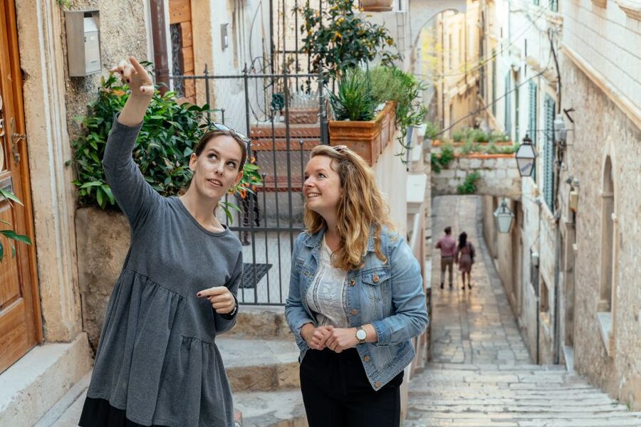 Dubrovnik: Hidden Gems and Highlights Private Walking Tour - The quieter corners and local perspective