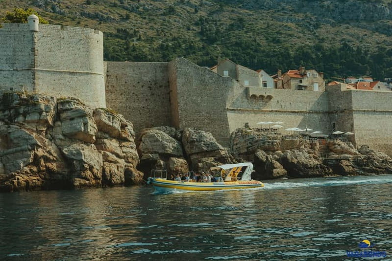 Dubrovnik: Morning Blue Cave speedboat tour with drinks - Lokrum closes the trip with a quieter view