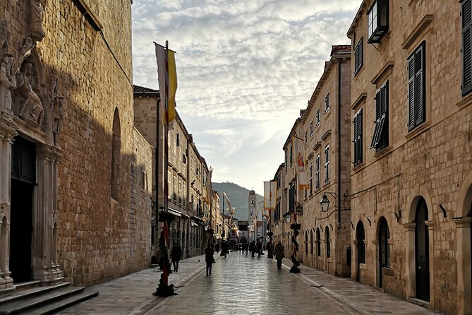 Dubrovnik Old City Private Tour - Stradun, Onofrio’s Fountain, and the city’s main axis