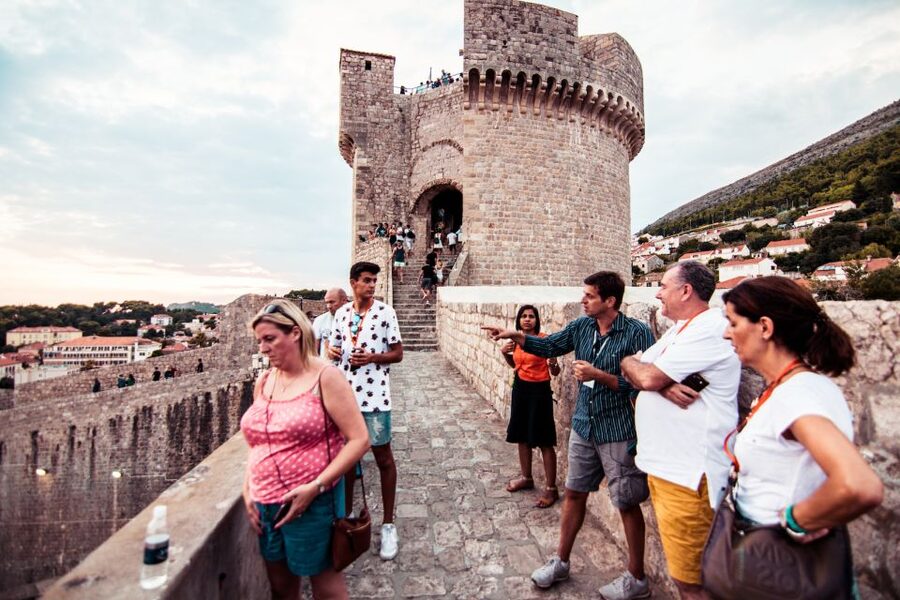 Dubrovnik: Old Town & City Walls Guided Tours Combo - Why the Old Town and walls belong together