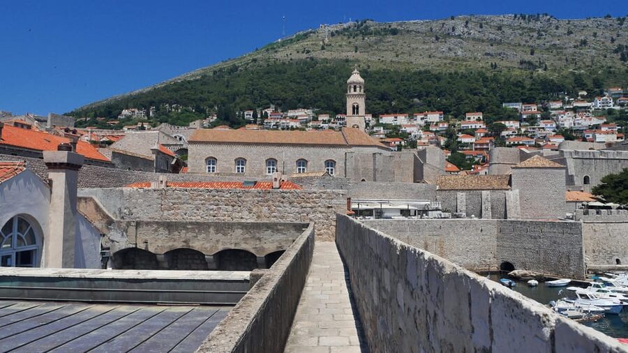 Dubrovnik: Old Town & City Walls Guided Tours Combo - Who gets the most from this Dubrovnik combo
