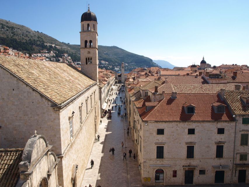 Dubrovnik: Old Town & City Walls Private Walking Tour - How much value do you get for $303?