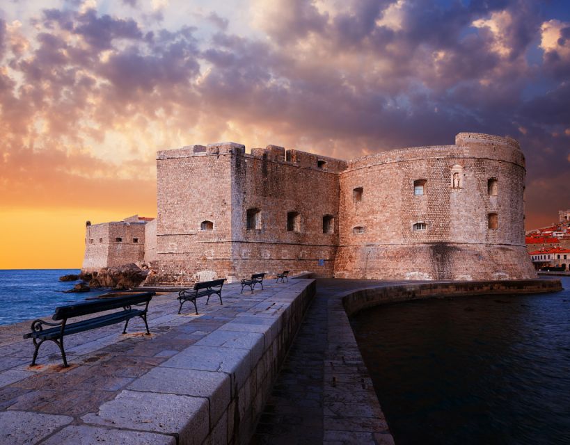 Dubrovnik: Old Town Highlights Guided Evening Walking Tour - Key points at a glance