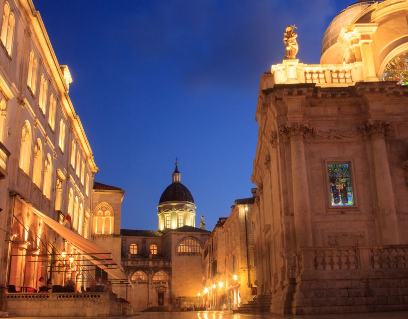 Dubrovnik: Old Town Highlights Guided Evening Walking Tour - Why Dubrovnik feels different in the evening