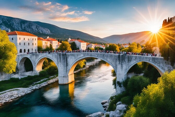Dubrovnik Old Town: Small-Group Walking Tour With A Local - Gundulić Square and the political center of the republic