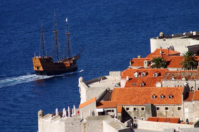 Dubrovnik Old Town Walking Tour and Cruise with Karaka - Weather, timing, and simple planning advice
