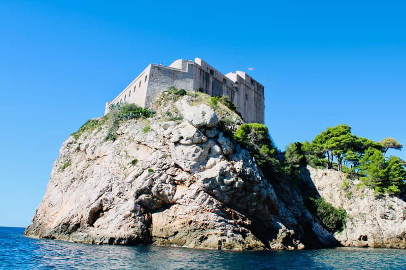 Dubrovnik or Cavtat: Lokrum Island and Betina Cave Boat Tour - What the boats and commentary add
