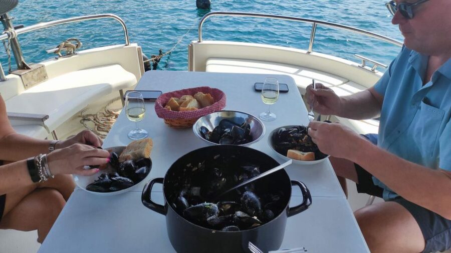 Dubrovnik: Oyster, Mussles, and Wine Tasting Tour in Ston - The boat ride through Mali Ston Bay