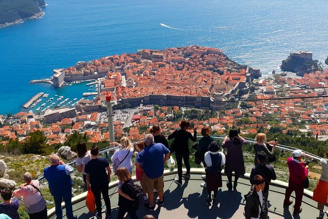 Dubrovnik Panorama Sightseeing with Tour Guide in Minivan - A brief drive along the walls leads to Old Town time