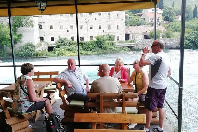 Dubrovnik panorama tour & Dubrovnik on your own - Guides add the local color, but the tour format stays flexible