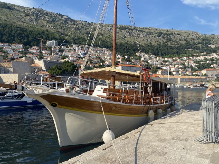 Dubrovnik: Panoramic Sunset Cocktail Cruise Around Old Town - What happens when the weather turns rough