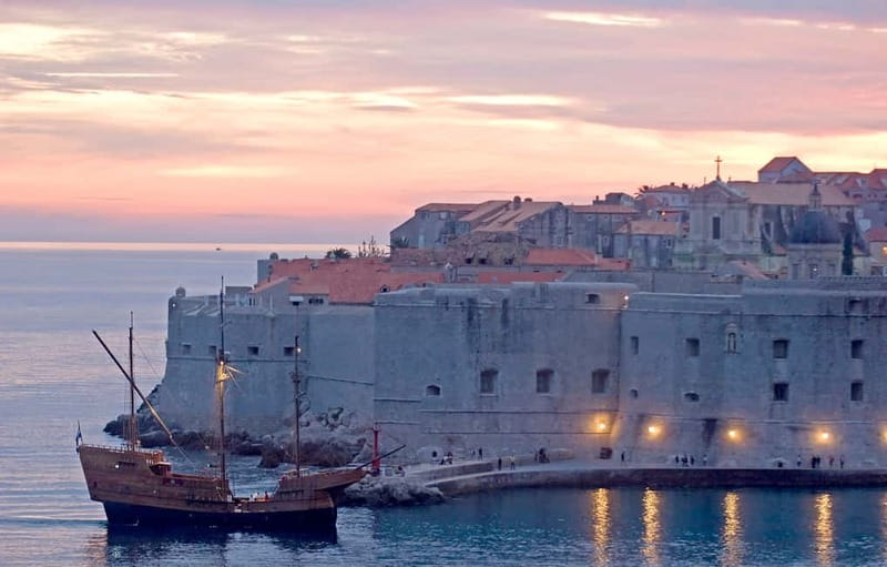 Dubrovnik: Panoramic Sunset Cruise on Karaka Ship - Lokrum Island and the open Adriatic view