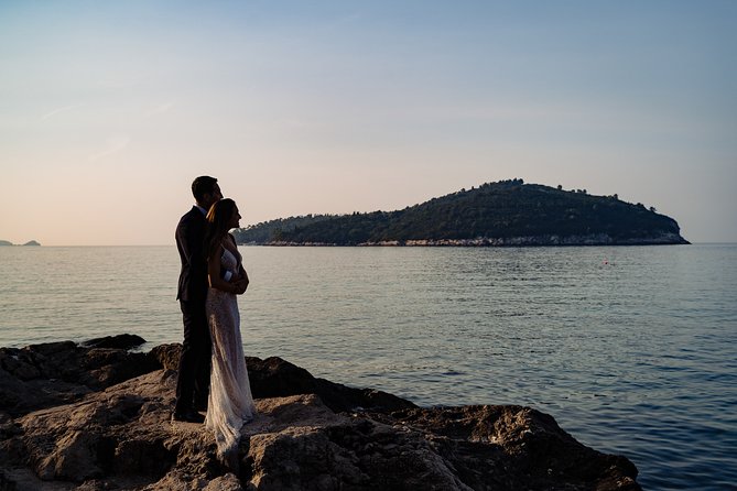 Dubrovnik Private Photoshoot with Local Professional Photographer - What the posing and photography style are like