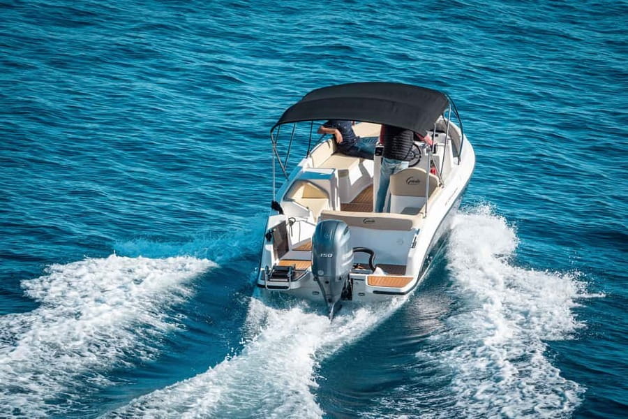 Dubrovnik: Private speedboat tour of Elafiti islands - A private speedboat changes the pace