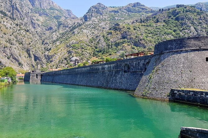 Dubrovnik: Private Tour to Montenegro - Kotor & Perast - What the private vehicle adds to the day