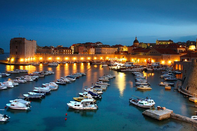 Dubrovnik Private walking tour of the Old Town w/ cruise transfer - Entering through Dubrovnik’s gates