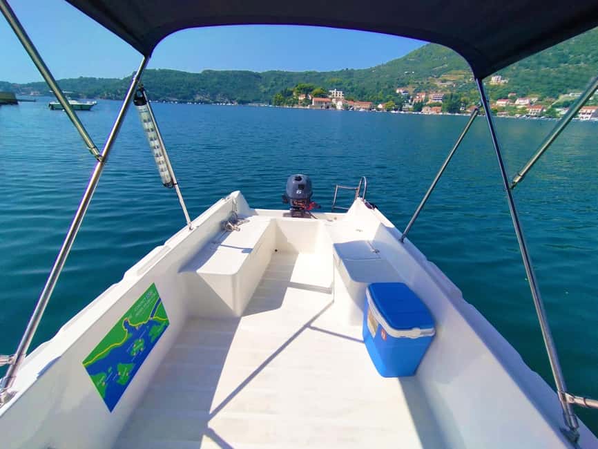 Dubrovnik: Rent a fun and easy to use boat without license - Who will enjoy this most