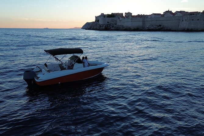 Dubrovnik Romantic Sunset Boat Tour - Drinks, snacks, and a simple onboard evening