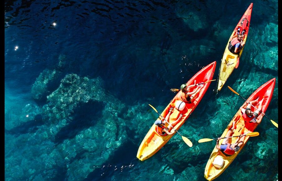 Dubrovnik: Sea Kayaking Tour - Seeing the city walls from sea level