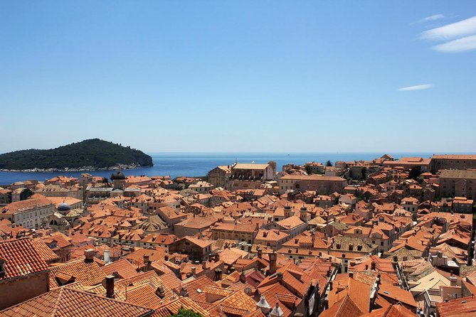 Dubrovnik Shore Excursion: Game of Thrones Tour (City Walls ticket included) - What the guides add to the experience